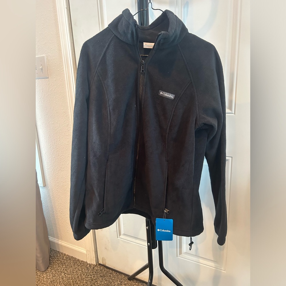 Black women’s Columbia fleece size large brand new